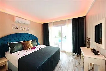 Delita Turkbuku Hotel 2*
